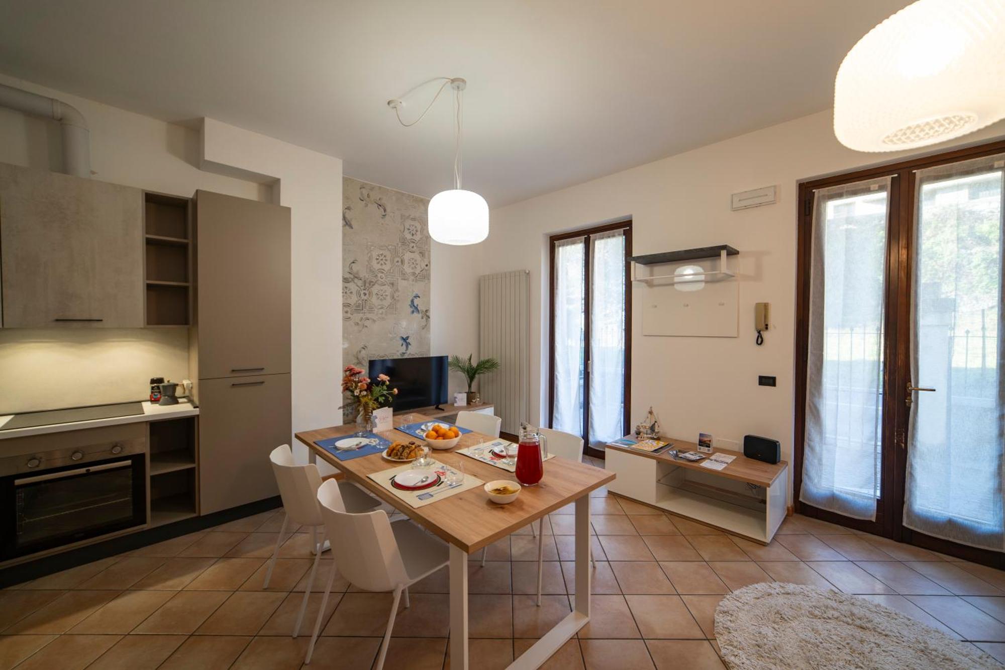 Ferienwohnung La Casa Dei Carta-New & Chic Lovere Exterior foto