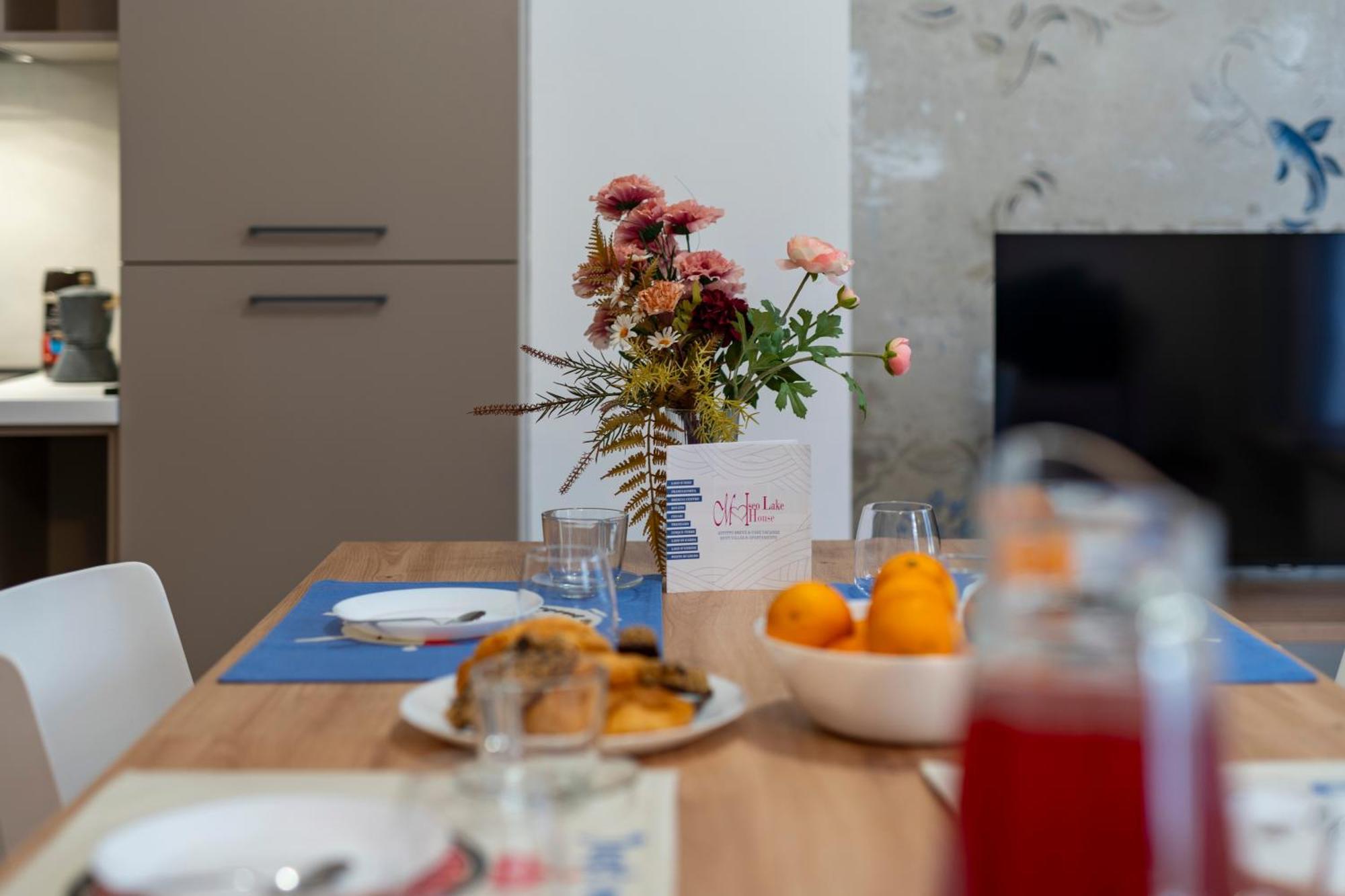 Ferienwohnung La Casa Dei Carta-New & Chic Lovere Exterior foto